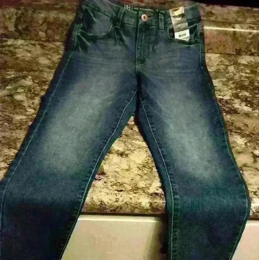No boundaries high rise jegging new with tags Multiple Sizes